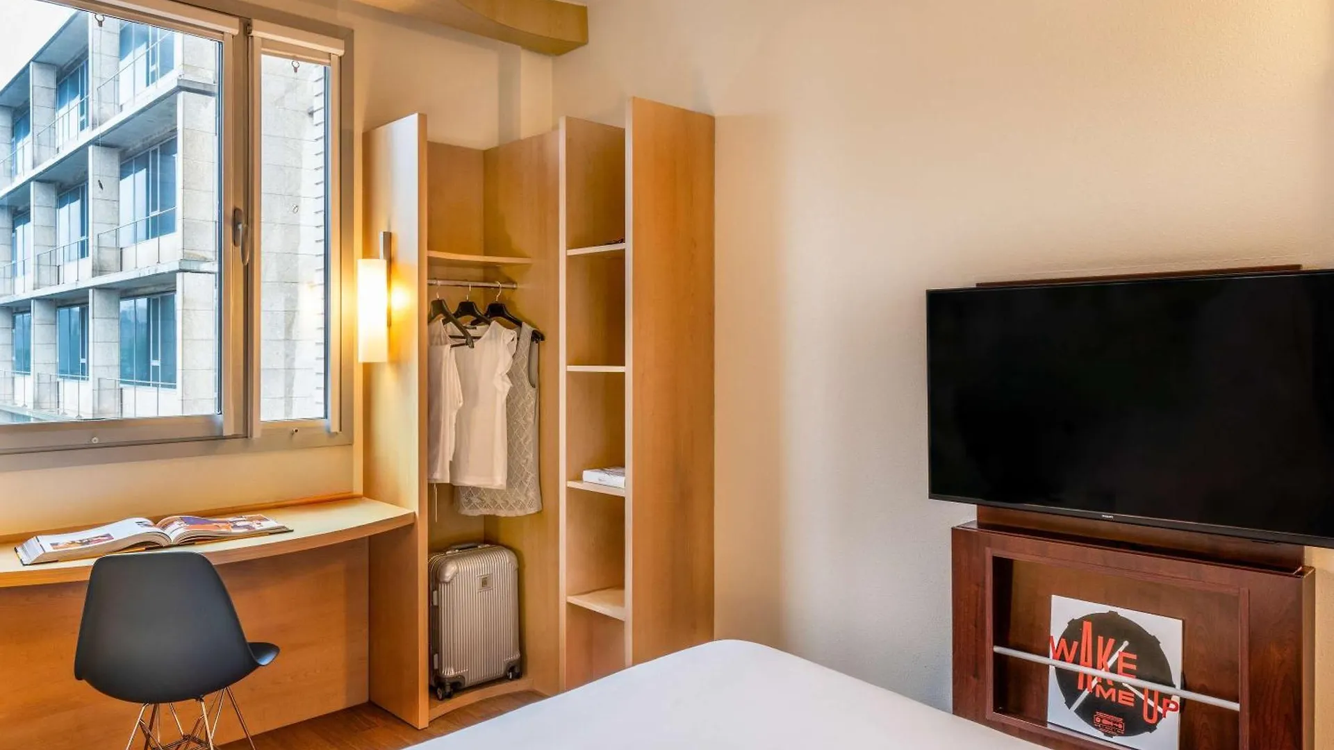Hotel Ibis Barcelona Plaza Glories 22@ 2*,