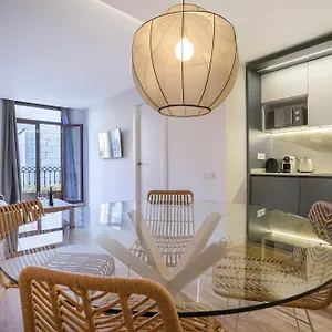 happy-apartments-barcelona.catalonia-hotels.com/