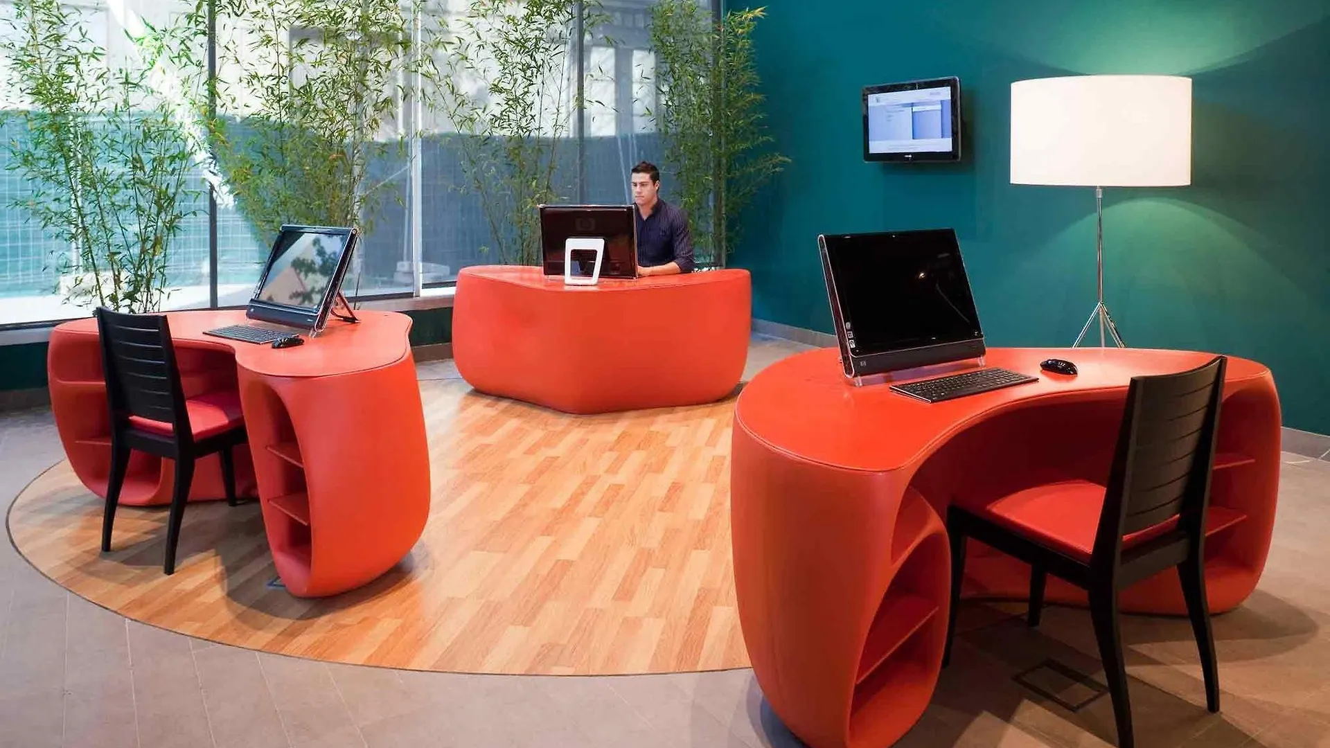 **  מלון Ibis Barcelona Plaza Glories 22@ ספרד