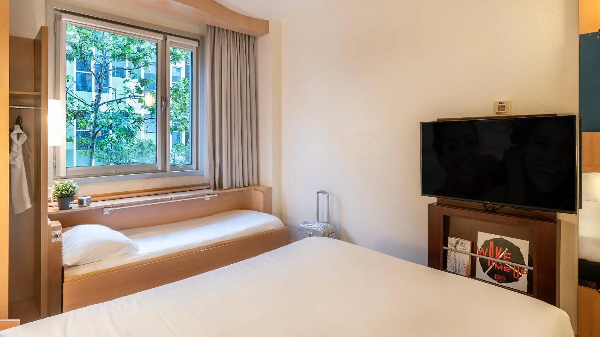 Ibis Barcelona Plaza Glories 22@ Hotel